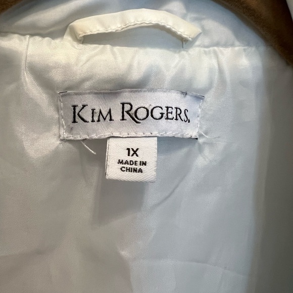 #2027. Kim Rogers White Quilted Puffy Vest w/Zip & Snap Closure. Size 1X - Picture 4 of 8
